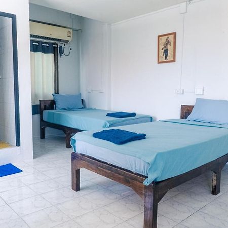 Satop Travelers Guesthouse شيانغ ماي المظهر الخارجي الصورة