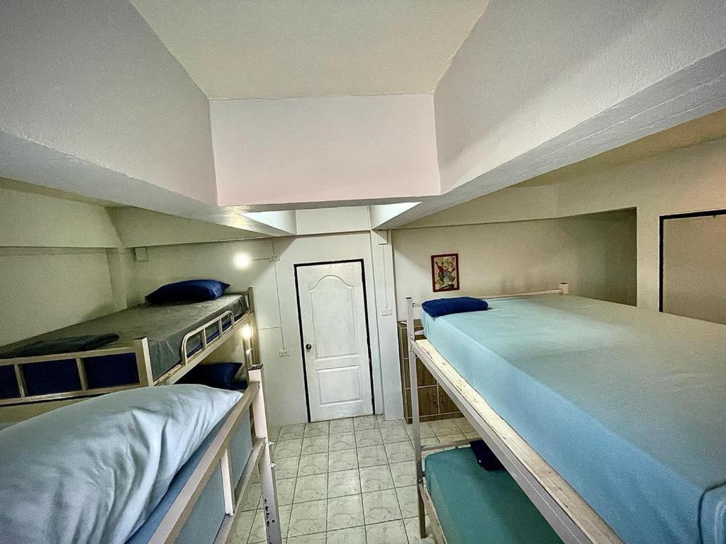 Satop Travelers Guesthouse شيانغ ماي المظهر الخارجي الصورة