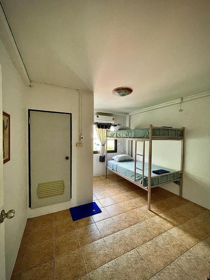 Satop Travelers Guesthouse شيانغ ماي المظهر الخارجي الصورة