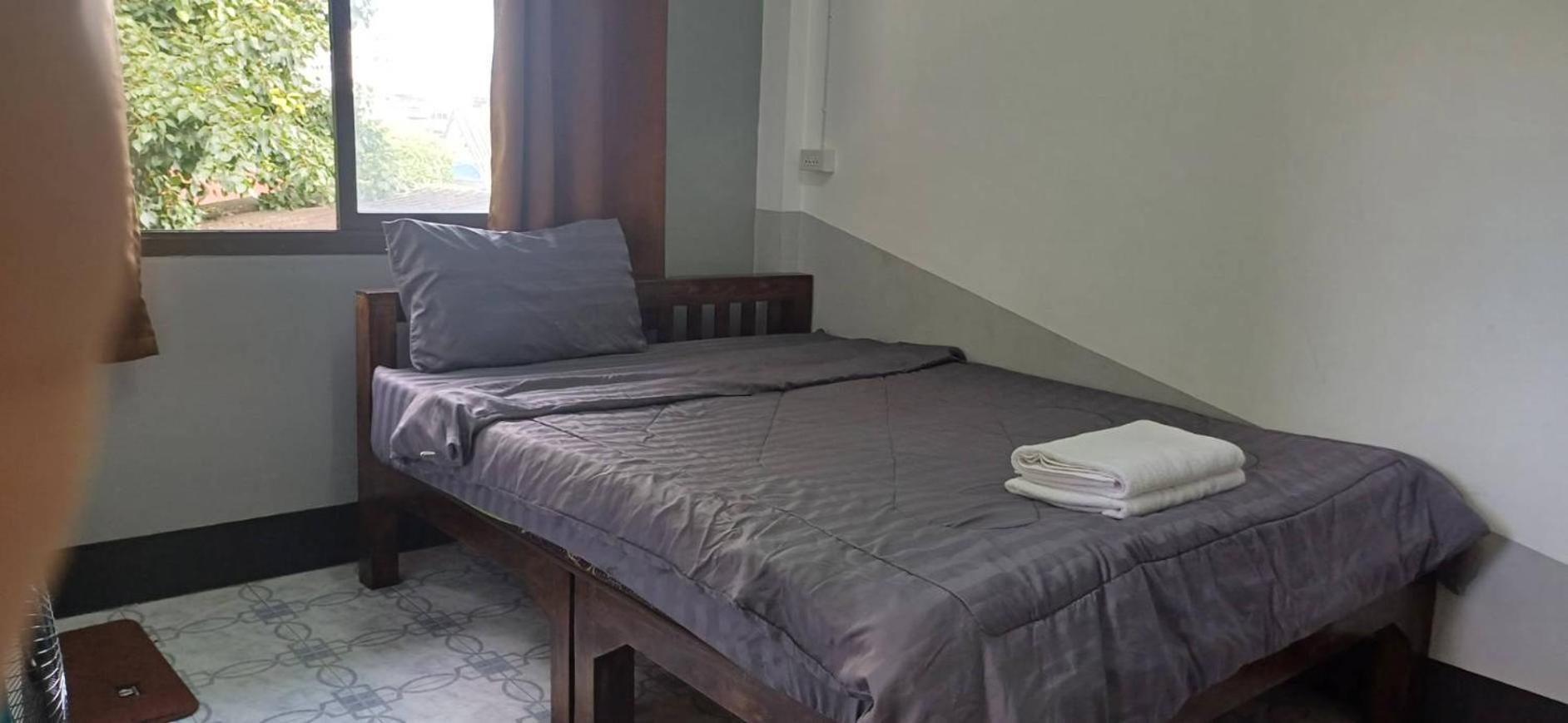 Satop Travelers Guesthouse شيانغ ماي المظهر الخارجي الصورة